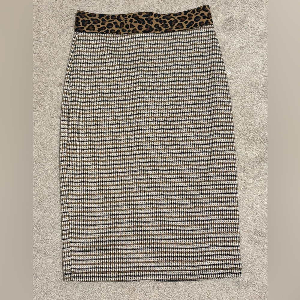 Altar’d State Women's Small Skirt, Cheetah With Houndstooth Pattern